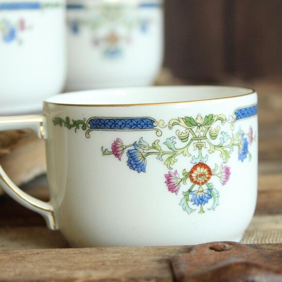 Vintage 1920s 1930s Tea Cup and Saucer, Hutschenreuther Selb China Set, Bavaria - Picture 3 of 10